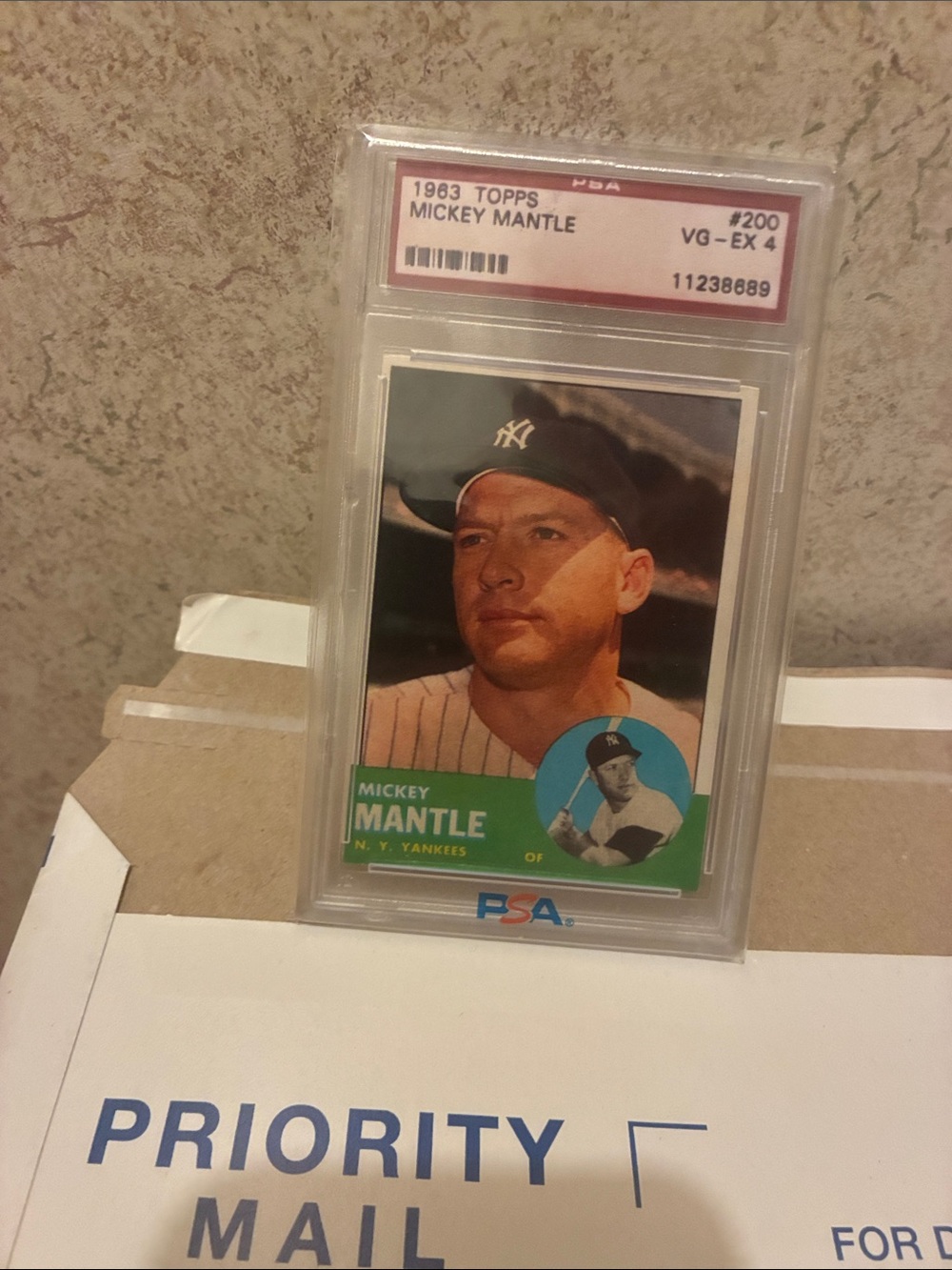 Topps Mickey Mantle Baseball Card with Green and Teal Accents